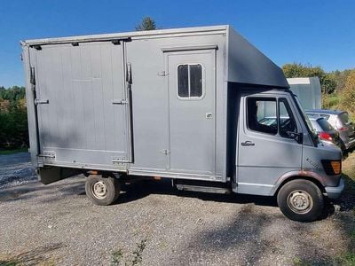 Grau Gebraucht 1990 Mercedes Sprinter Van | € 3.000
