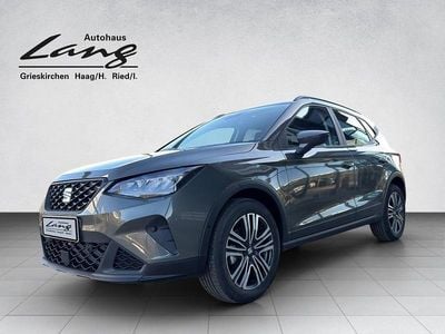 Neu Seat Arona Style 115 PS (84 kW) 2026 Mittelgrün metallic SUV