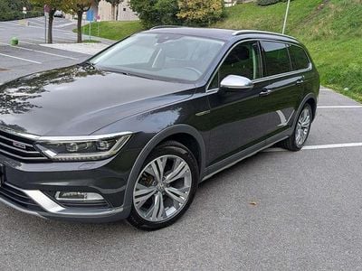 Grau Gebraucht 2018 VW Passat Alltrack Kombi | € 21.500 (Teuer)