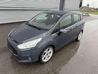 Grau Gebraucht 2013 Ford B-MAX Titanium Van / Kleinbus | € 4.500 (Fairer Preis)