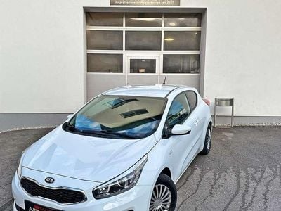 Gebraucht Kia ProCeed 99 PS (72 kW) 2015 Weiß Limousine