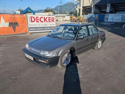 Grau Gebraucht 1990 Honda Civic Limousine | € 10.000