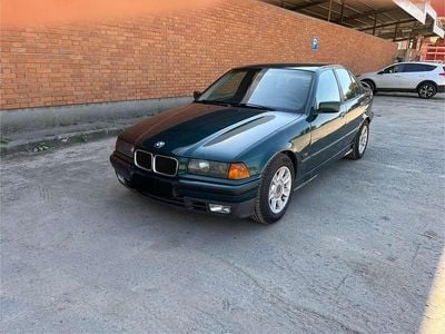 Gebraucht BMW 325 143 PS (105 kW) 1993 Limousine