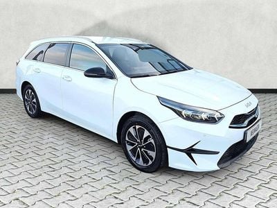 Neu Kia Ceed Sportswagon 101 PS (74 kW) 2025 Weiß Kombi