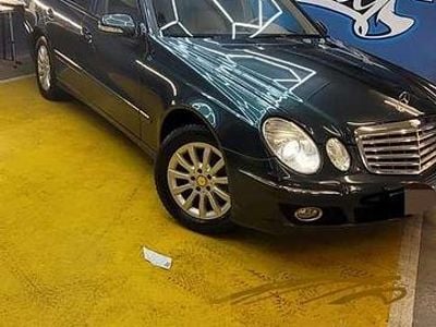 Grün Gebraucht 2008 Mercedes E320 Avantgarde Kombi | € 5.900 (Guter Preis)
