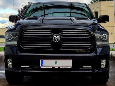 Schwarz Gebraucht 2016 RAM 1500 Abholung | € 53.900