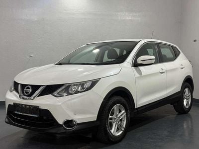 Gebraucht Nissan Qashqai Acenta 116 PS (85 kW) 2017 Weiß SUV
