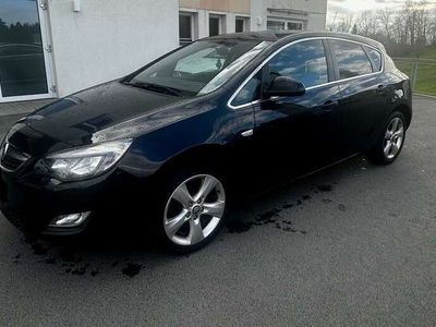 gebraucht Opel Astra Limousine 17 CDTI