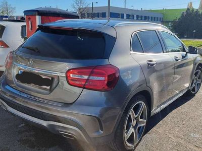 Mercedes GLA200