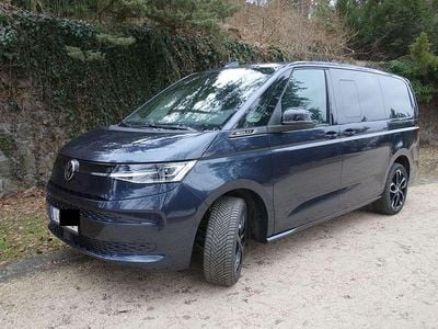 Gebraucht VW Multivan Life 150 PS (110 kW) 2025 Blau Van