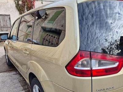 Gold Gebraucht 2007 Ford Galaxy Trend Van / Kleinbus | € 3.990 (Fairer Preis)