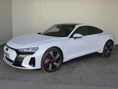 Hellgrau metallic Gebraucht 2023 Audi e-tron GT quattro Comfort Limousine | € 98.999