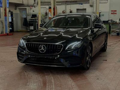 Gebraucht Mercedes E200 AMG line 184 PS (135 kW) 2016 Limousine