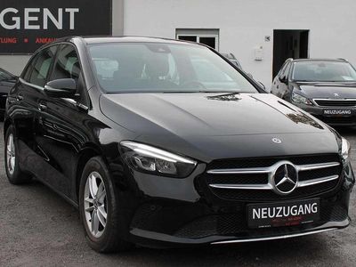 Gebraucht Mercedes B180 116 PS (85 kW) 2021 Schwarz Van / Kleinbus
