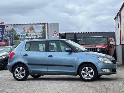Gebraucht Skoda Fabia Ambiente 60 PS (44 kW) 2010 Blau Kleinwagen