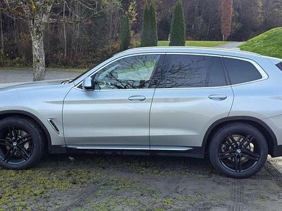 Grau Gebraucht 2020 BMW X3 Luxury Line SUV | € 26.990