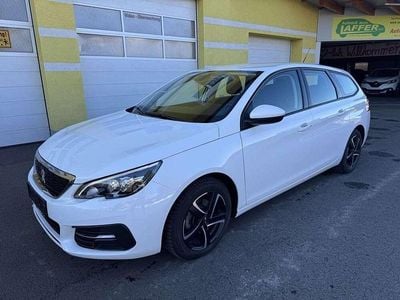Gebraucht Peugeot 308 SW Active 131 PS (96 kW) 2019 Weiß Kombi
