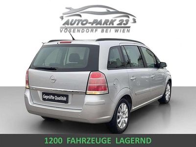 Silber Gebraucht 2005 Opel Zafira Van / Kleinbus | € 4.999 (Teuer)