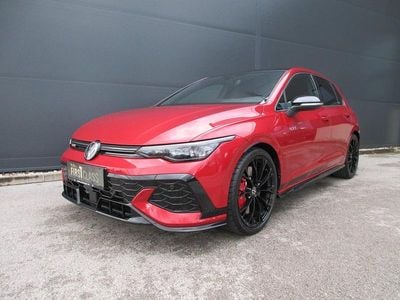 Mittelrot metallic Gebraucht 2025 VW Golf VIII GTI Clubsport Limousine | € 52.790