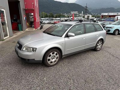Silber Gebraucht 2002 Audi A4 Kombi | € 1.300
