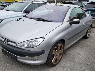 Silber Gebraucht 2001 Peugeot 206 CC Cabrio | € 2.790