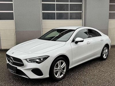 Weiß Gebraucht 2024 Mercedes E250 Coupé | € 36.790