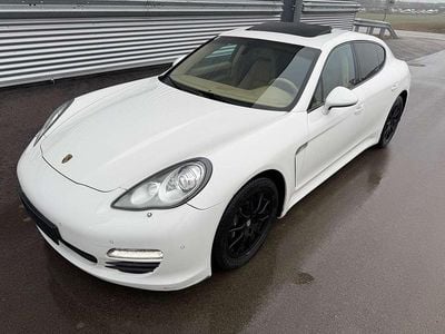 Gebraucht Porsche Panamera 299 PS (219 kW) 2010 Weiß Kleinwagen