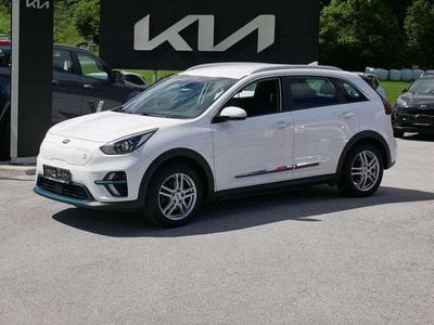Weiß Gebraucht 2021 Kia e-Niro Silver SUV | € 19.999 (Fairer Preis)