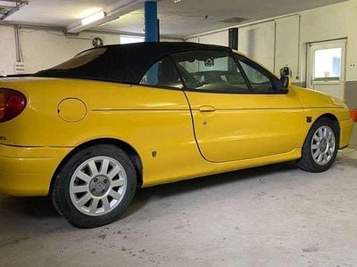 Gelb Gebraucht 2001 Renault Mégane Cabriolet Cabrio | € 1.750