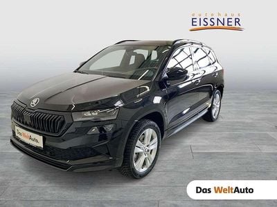 Schwarz metallicperleffektno Neu 2025 Skoda Karoq SportLine SUV | € 47.490 (Fairer Preis)