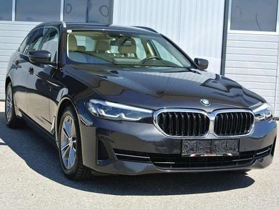 Grau Gebraucht 2022 BMW 530 Kombi | € 32.900 (Superpreis)