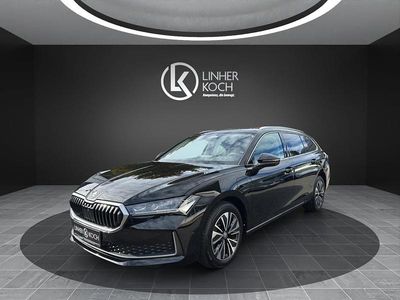 Schwarz metallic Gebraucht 2024 Skoda Superb Selection Kombi | € 43.990