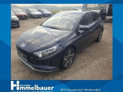 Grau Gebraucht 2024 Hyundai i20 Trend Limousine | € 21.990 (Fairer Preis)