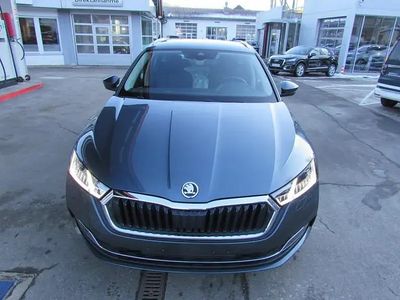 Dunkelgrau metallic Gebraucht 2021 Skoda Octavia Style Kombi | € 20.790 (Fairer Preis)