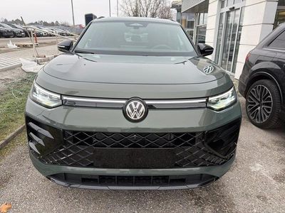 Mittelgrün metallic Neu 2025 VW Tayron Sport SUV | € 59.980 (Teuer)