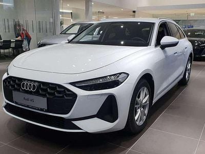 Weiss normal Gebraucht 2025 Audi A5 Coupé | € 48.950 (Teuer)