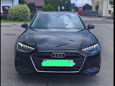 Schwarz Gebraucht 2023 Audi A4 Kombi | € 35.000