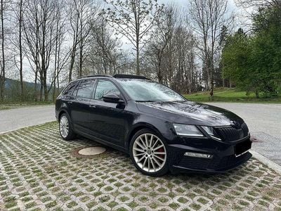 gebraucht Skoda Octavia Combi RS 2,0 TDI 4x4 DSG