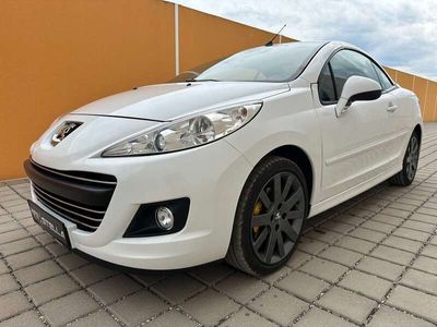 gebraucht Peugeot 207 CC 16 HDi 110 Platinum Cabrio Hardtop/NAVI/SHZG