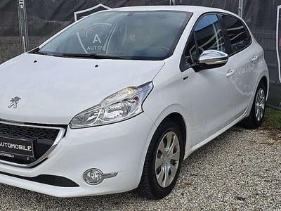 Weiß Gebraucht 2014 Peugeot 208 Style Kleinwagen | € 4.990 (Guter Preis)