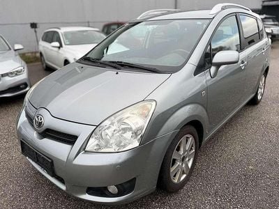 Grau Gebraucht 2009 Toyota Corolla Verso Van / Kleinbus | € 1.590