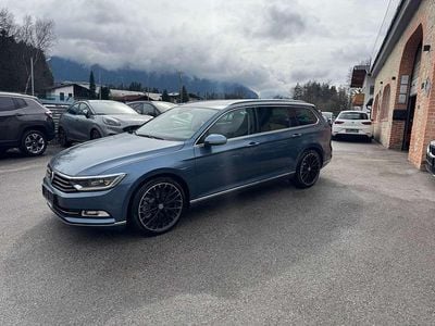 Blau Gebraucht 2016 VW Passat Highline Kombi | € 20.900 (Fairer Preis)