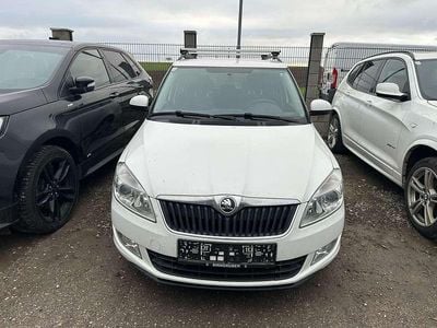 Weiß Gebraucht 2014 Skoda Fabia Active Kombi | € 8.250 (Etwas zu teuer)