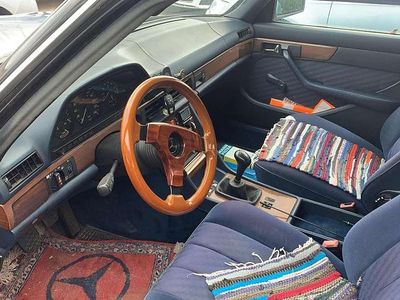Gebraucht 1992 Mercedes E200 Limousine | € 7.800