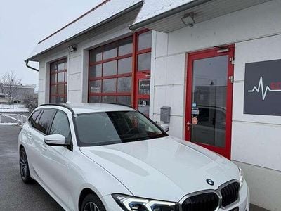 Weiß Gebraucht 2024 BMW 320 Shadowline Kombi | € 41.990 (Fairer Preis)