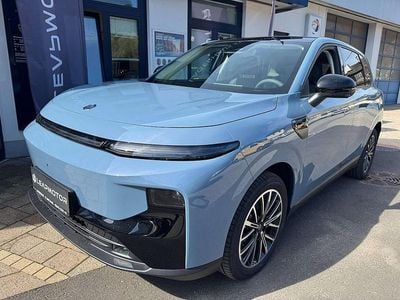 Neu Leapmotor B10 160 kW (218 PS) 2025 Blau SUV