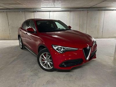 Rot Gebraucht 2017 Alfa Romeo Stelvio Super SUV | € 24.990 (Etwas zu teuer)