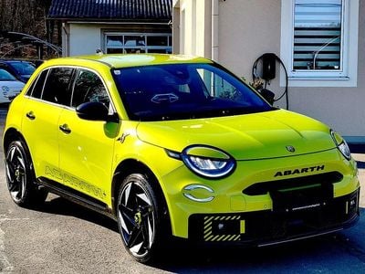 Gebraucht Abarth 600e Scorpionissima 206 kW (281 PS) 2025 Grün SUV