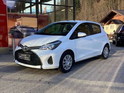 gebraucht Toyota Yaris 13 dVVT-i Active