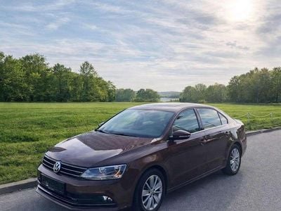 Gebraucht VW Jetta Highline 150 PS (110 kW) 2016 Limousine